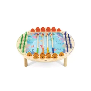 Motorikos staliukas. Žuvytės